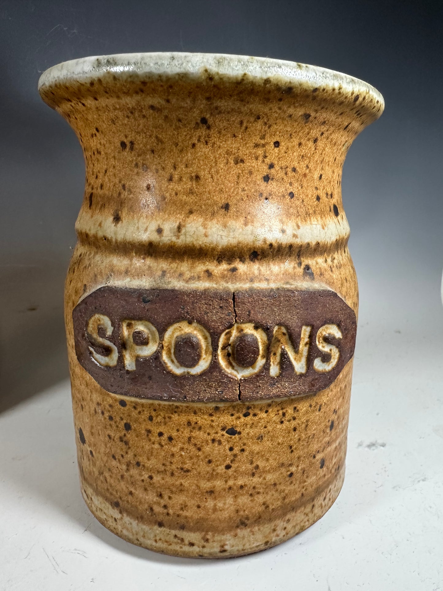 
                  
                    Spoons
                  
                